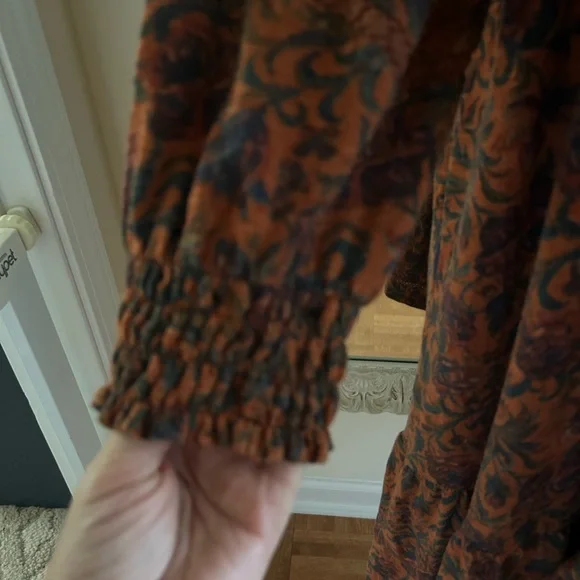 Chic Autumnal Long Sleeve Dress - Picture 3 of 8